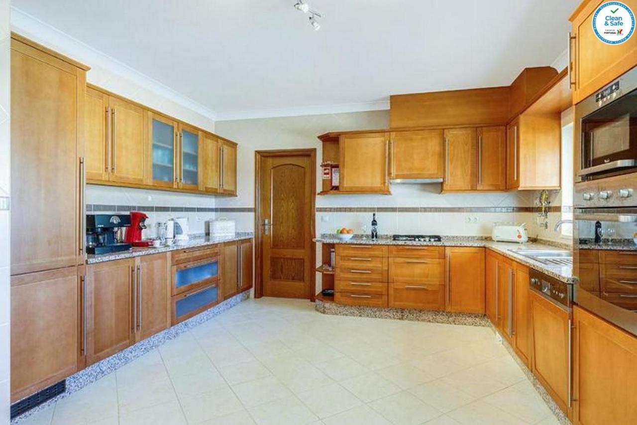 Villa Mikael - Free Wi-Fi - Aircon - Private Pool By Bedzy البوفيرا المظهر الخارجي الصورة