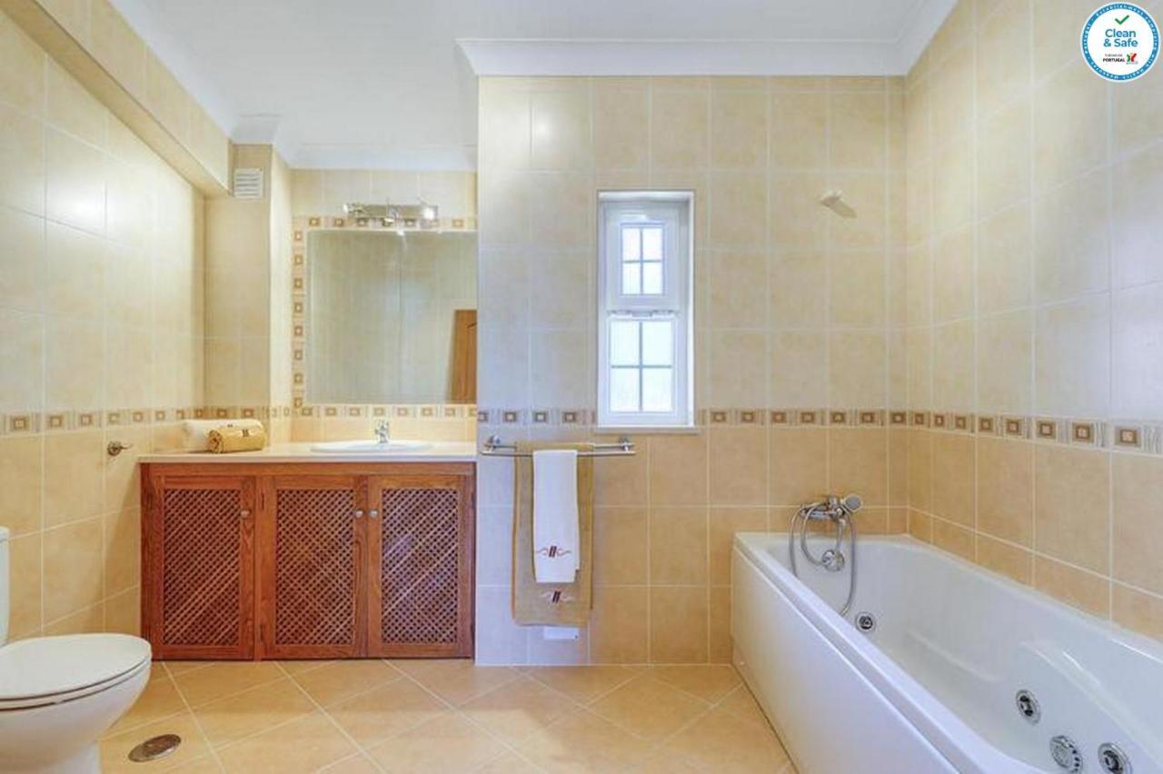 Villa Mikael - Free Wi-Fi - Aircon - Private Pool By Bedzy البوفيرا المظهر الخارجي الصورة